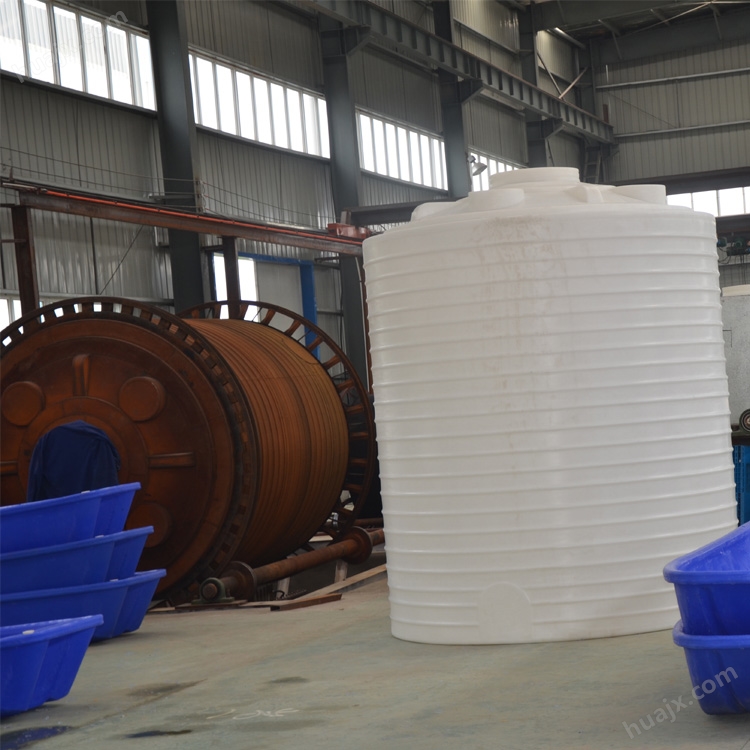 武汉10吨塑料水箱 滚塑水箱