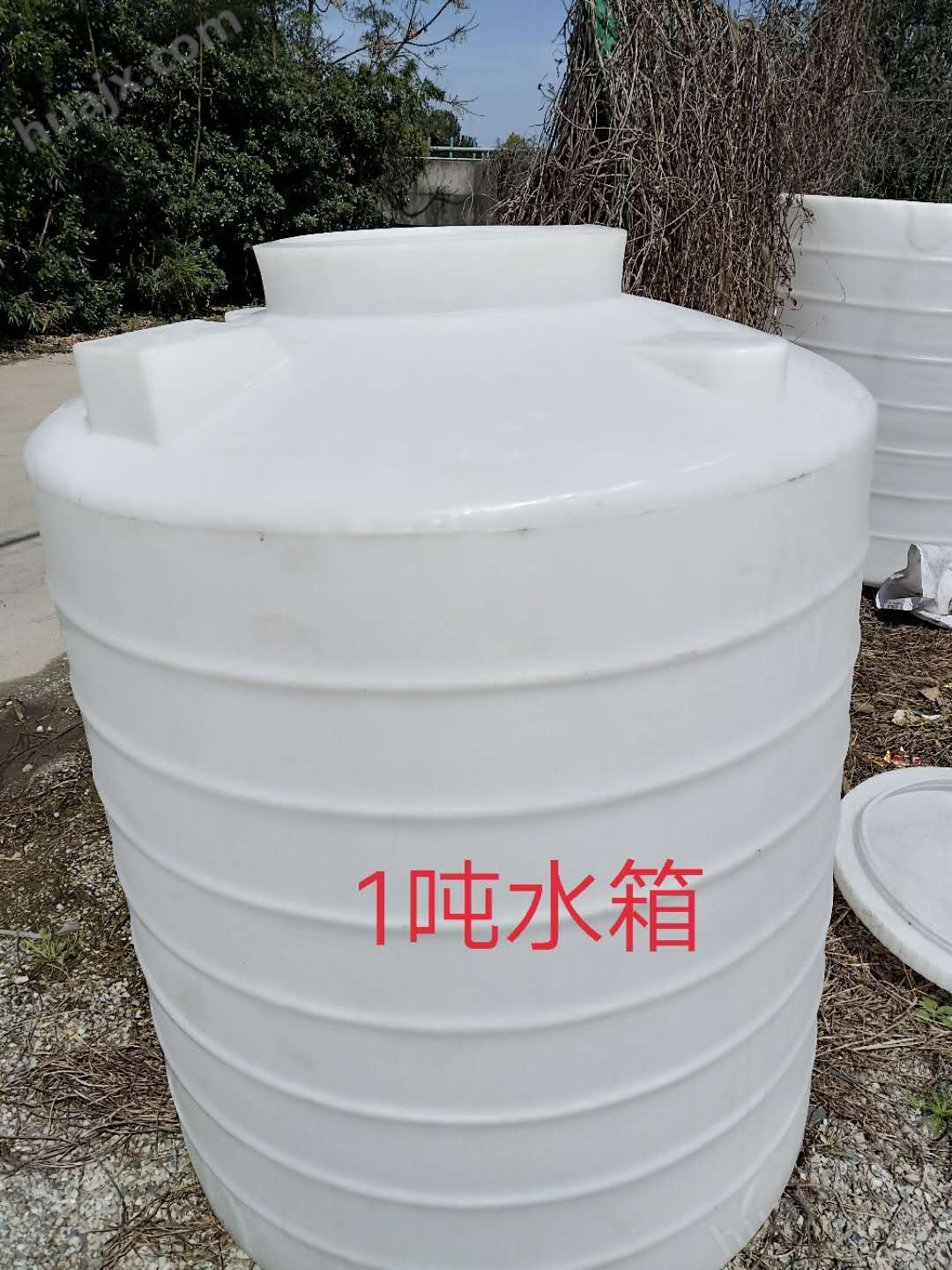 1吨塑料储水箱 1立方硫酸储罐