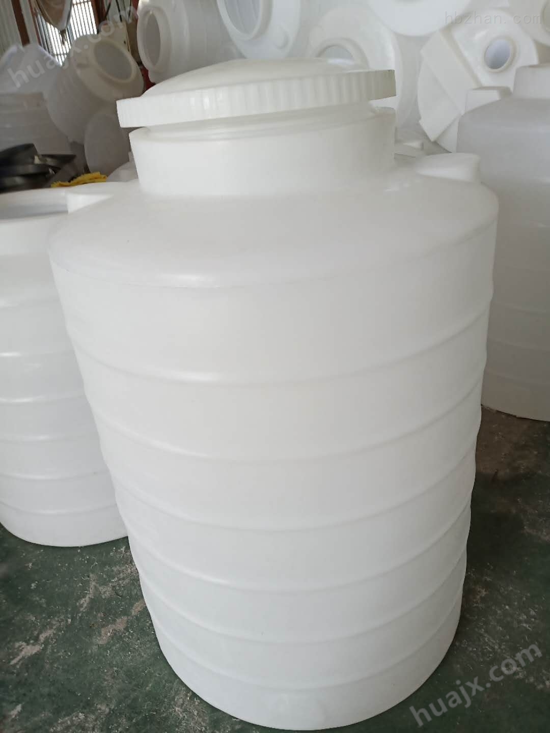 0.3立方PE化工桶 0.3立方外加剂储罐