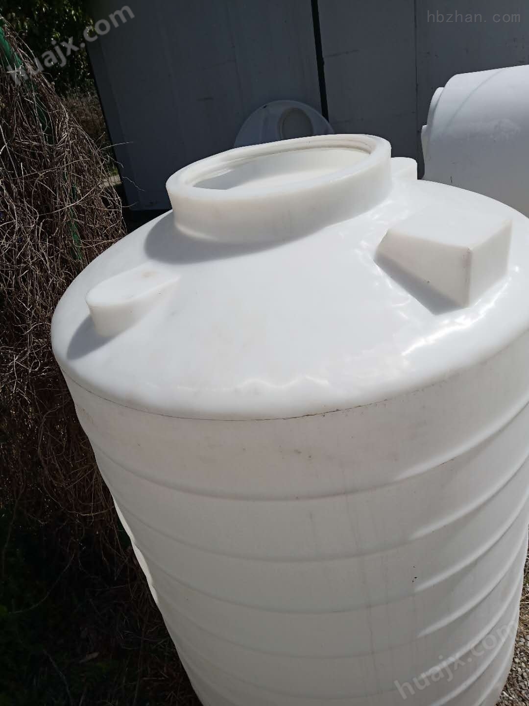 0.5吨立式塑料水箱 0.5立方硫酸储罐